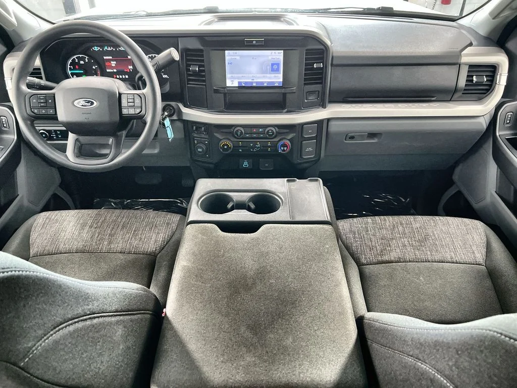 Used 2025 White Ford XLT image 21