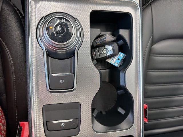 Used 2022 Silver Ford SEL image 23