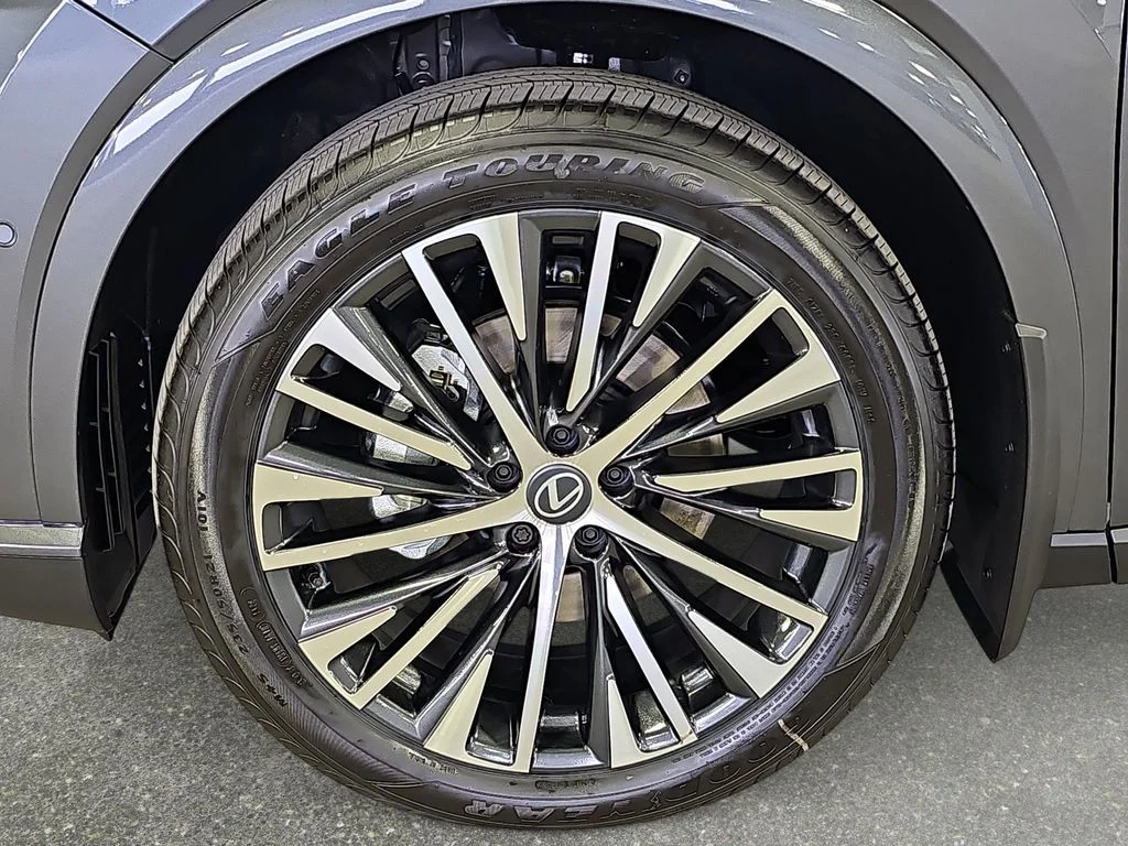 New 2026 Cloudburst Gray Lexus 350h Premium+ image 31