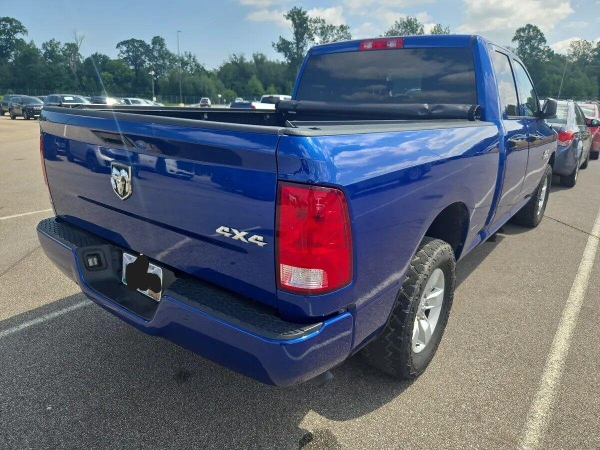 Used 2018 Blue Streak Pearlcoat Ram Express image 4
