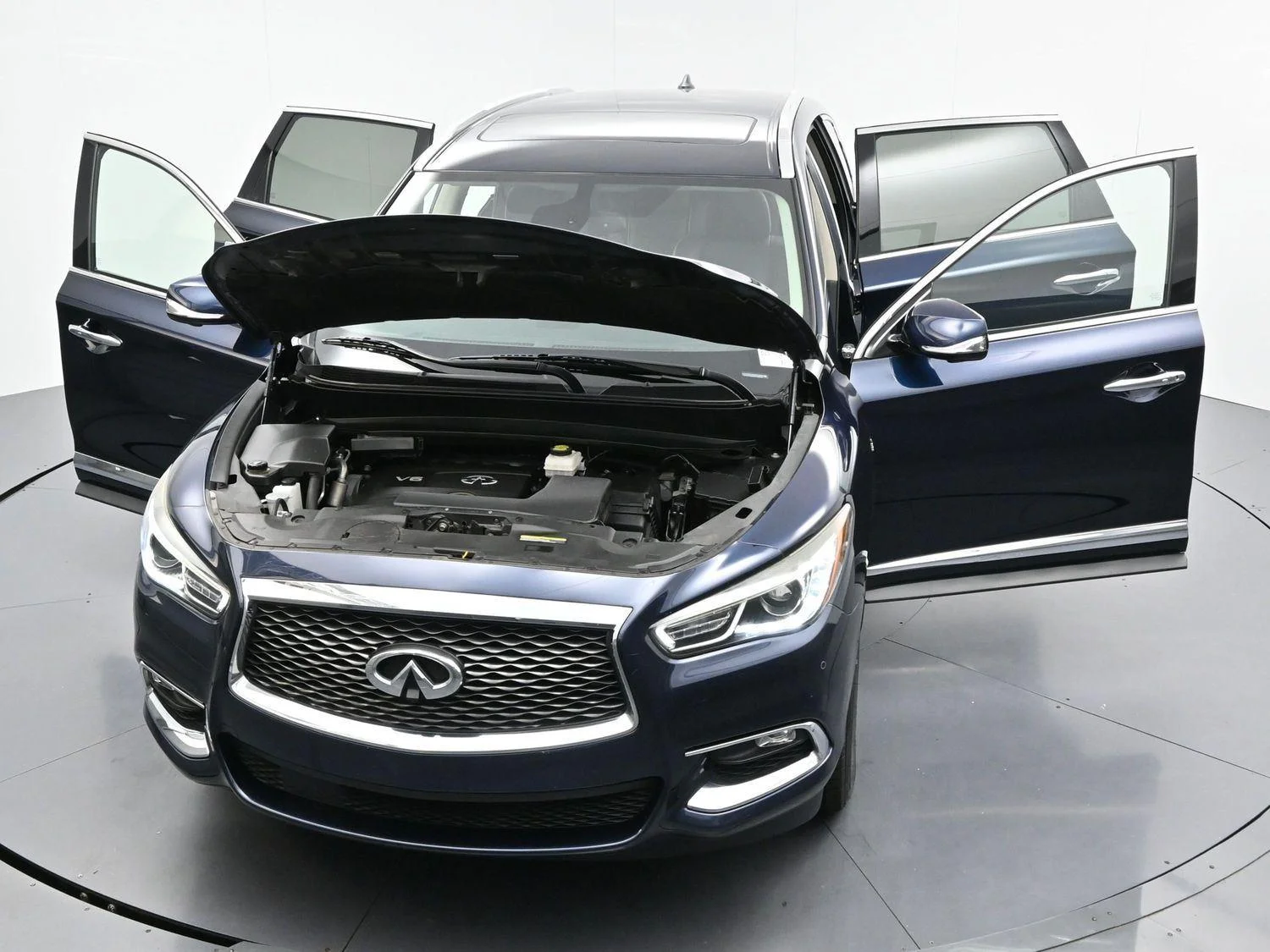 Used 2019 Hermosa Blue INFINITI LUXE image 40