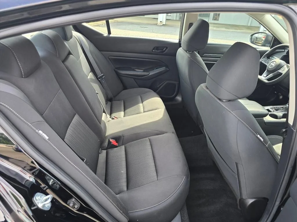 Used 2025 Black Nissan 2.5 SV image 13