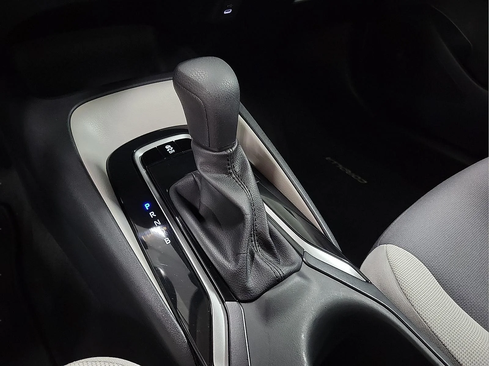 Certified Used 2024 Gray Toyota LE image 19