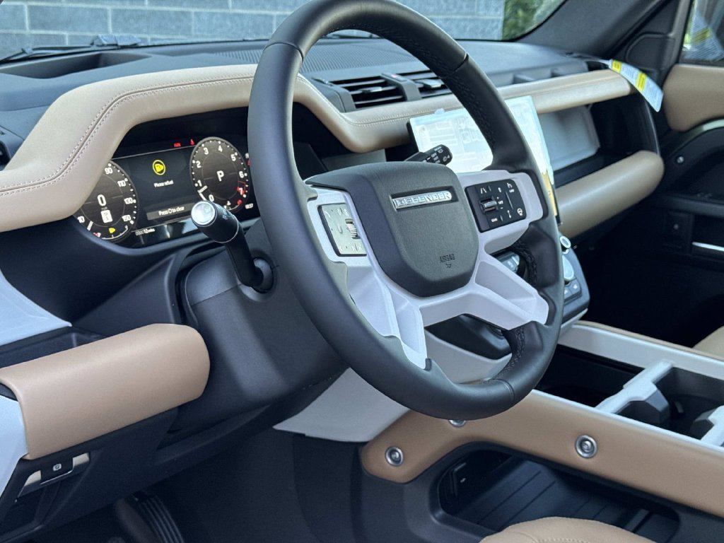 New 2026 Woolstone Green LAND ROVER S image 23