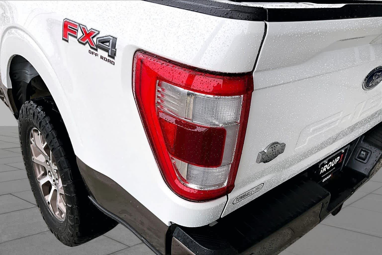 Used 2023 Star White Metallic Tri-Coat/Stone Gray Ford King Ranch image 25