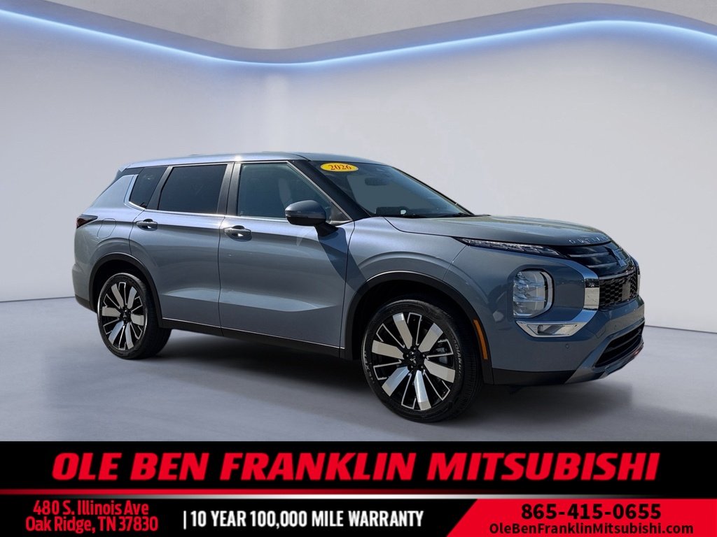 New 2026 Moonstone Gray Metallic Mitsubishi SE image 1