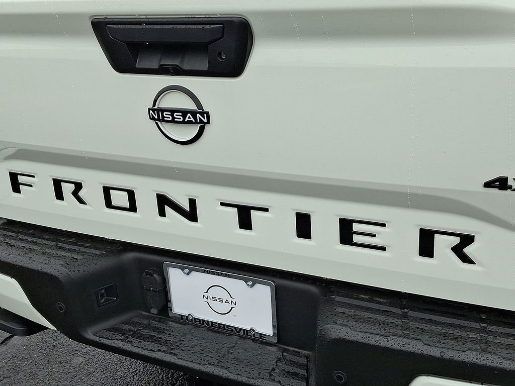 New 2026 Glacier White Nissan SV image 10
