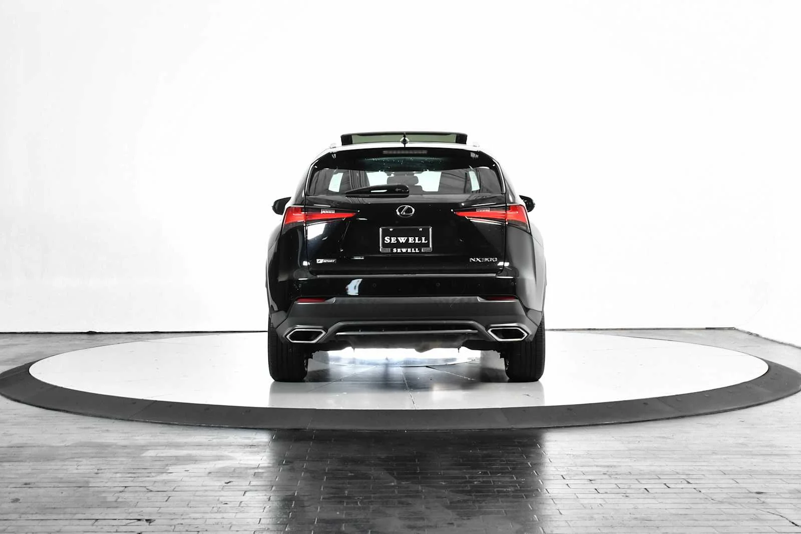 Used 2019 Obsidian Lexus F SPORT image 4