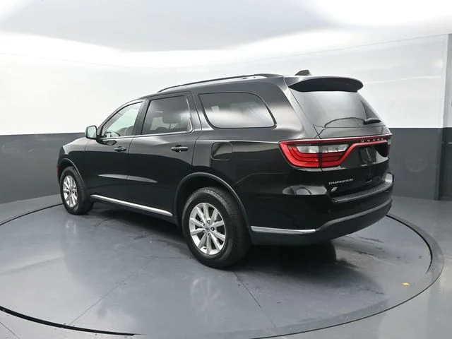 Used 2022 Black Dodge SXT image 7