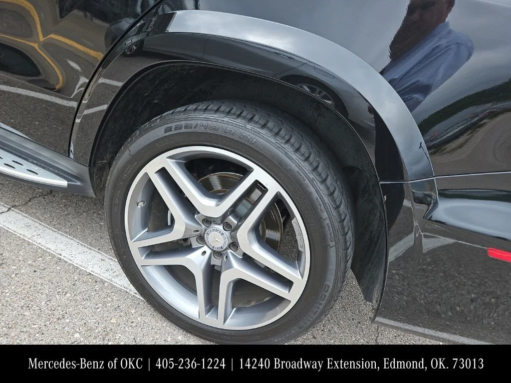 Used 2017 Obsidian Black Metallic Mercedes-Benz GLS 550 image 9