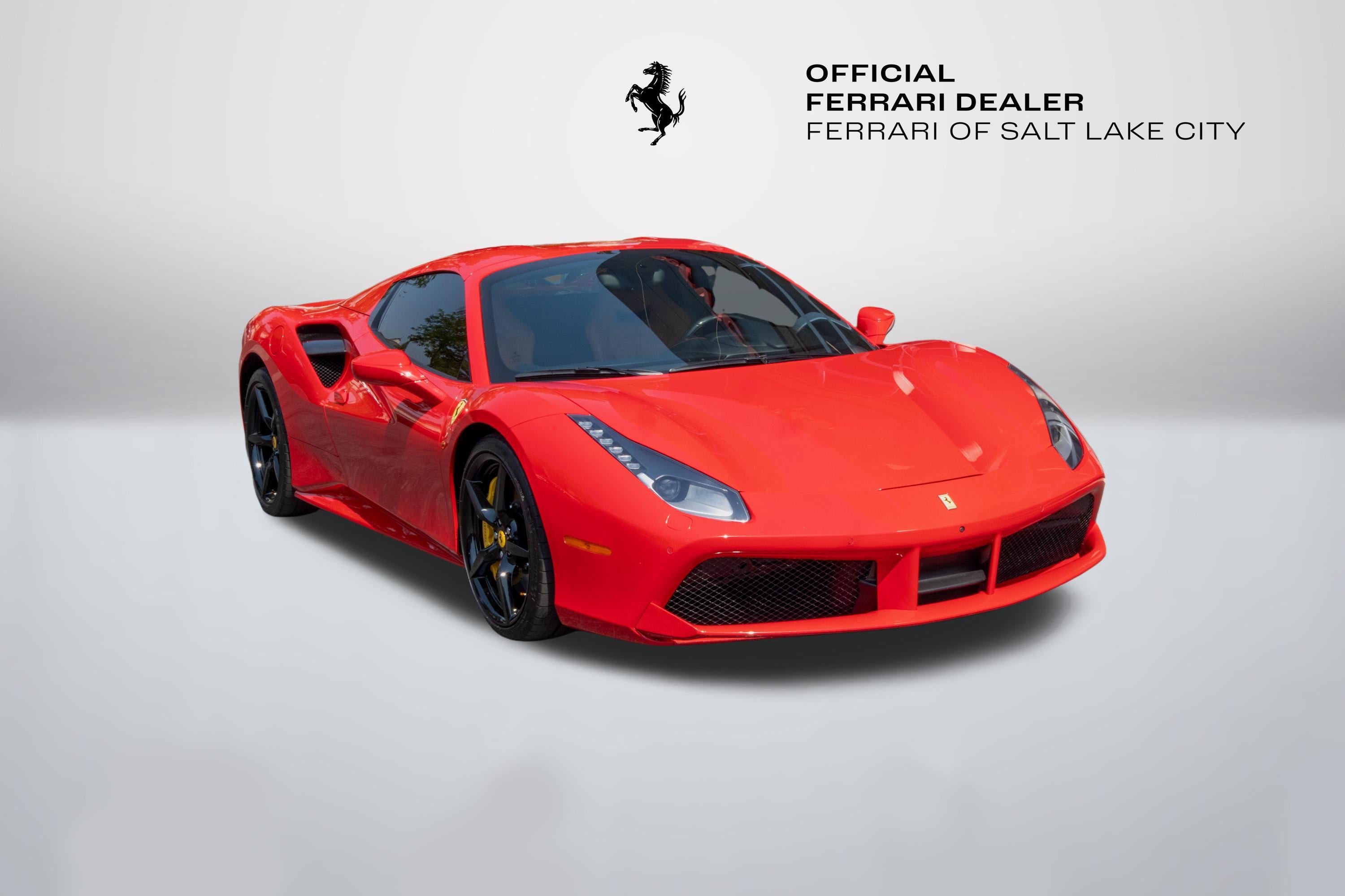 Used 2017 Rosso Corsa Ferrari Convertible image 8
