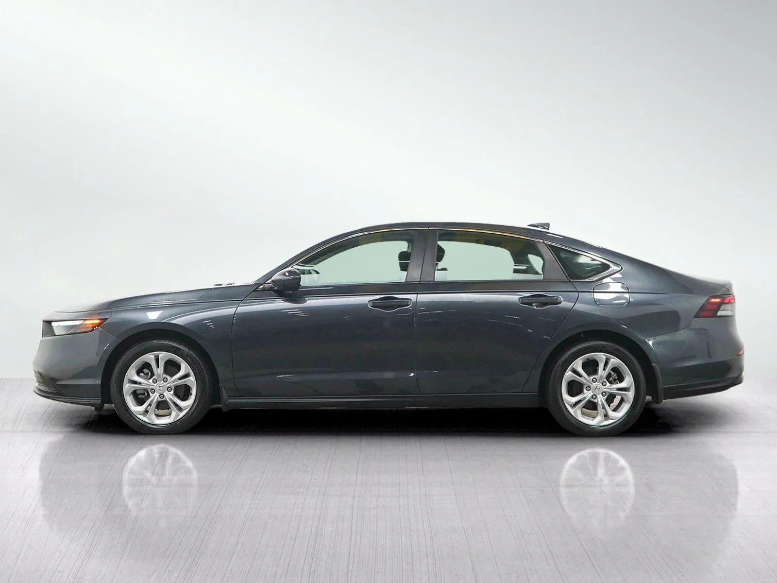 Used 2024 Honda Accord LX with VIN 1HGCY1F27RA053159 for sale in Burnsville, Minnesota