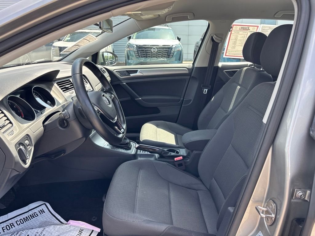 Used 2017 Silver Volkswagen S image 18