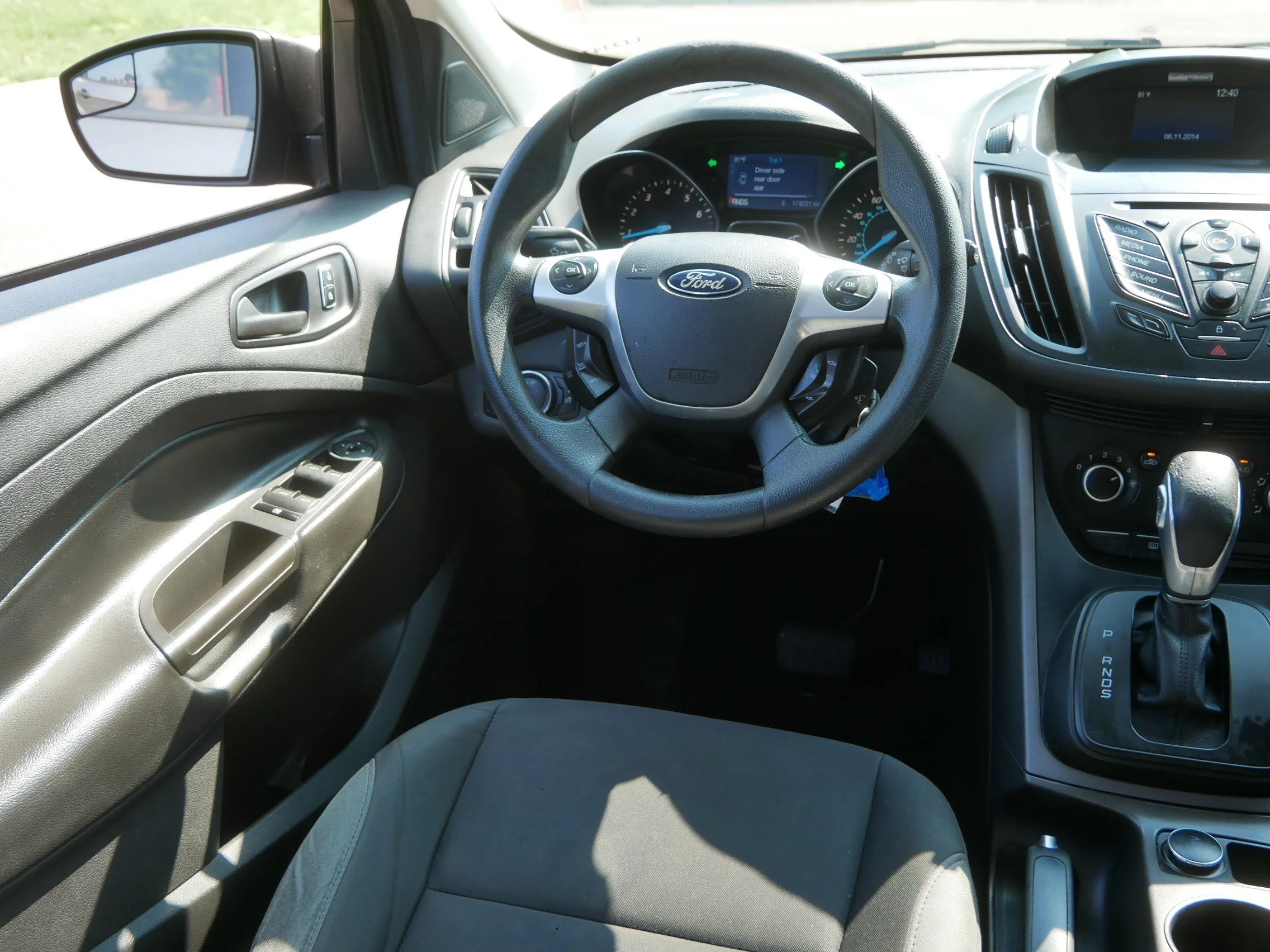 Used 2014 Sterling Gray Metallic Ford S image 9