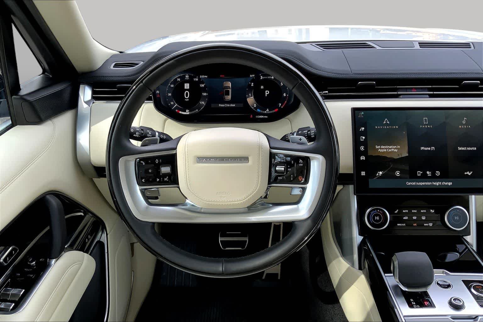 Used 2023 Fuji White Land Rover SE image 6