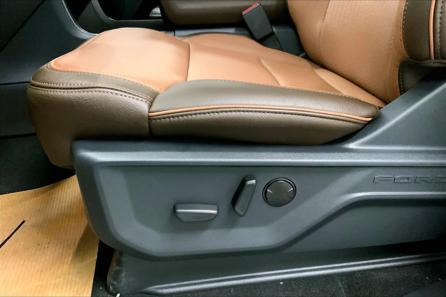 New 2026 Star White Metallic Tri-Coat Ford King Ranch® image 19