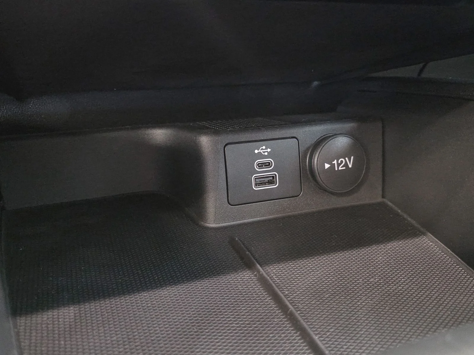 New 2026 Vapor Blue Metallic Ford Active® image 24