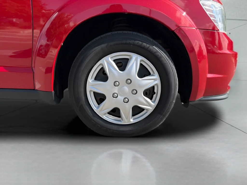 Used 2020 Red Dodge SE image 19