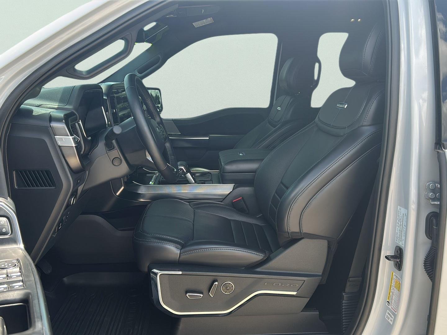 Used 2025 Space White Ford Platinum image 7