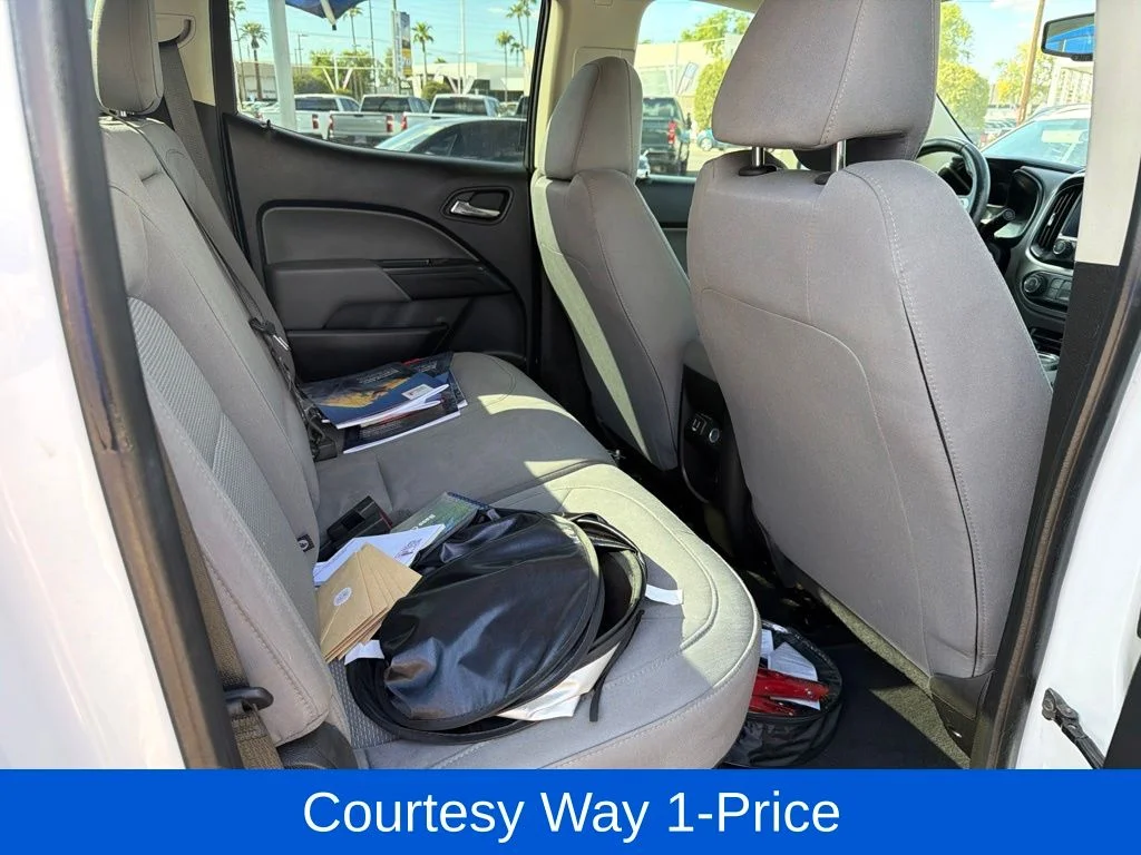 Used 2019 White Chevrolet LT image 11