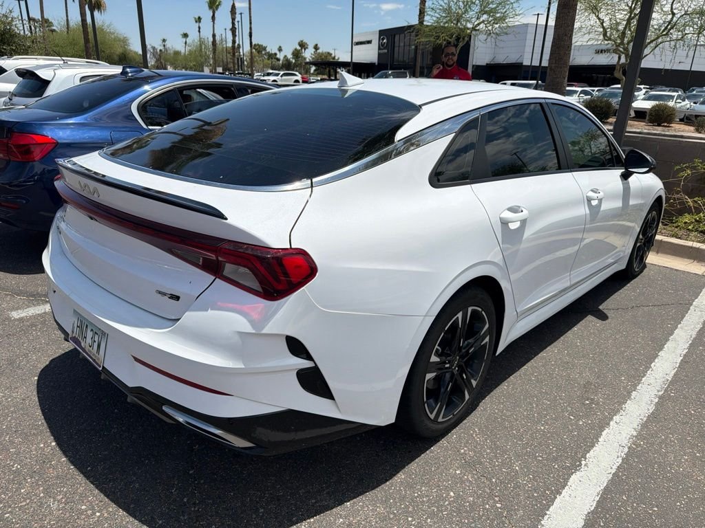 Used 2022 White Kia GT-Line image 5