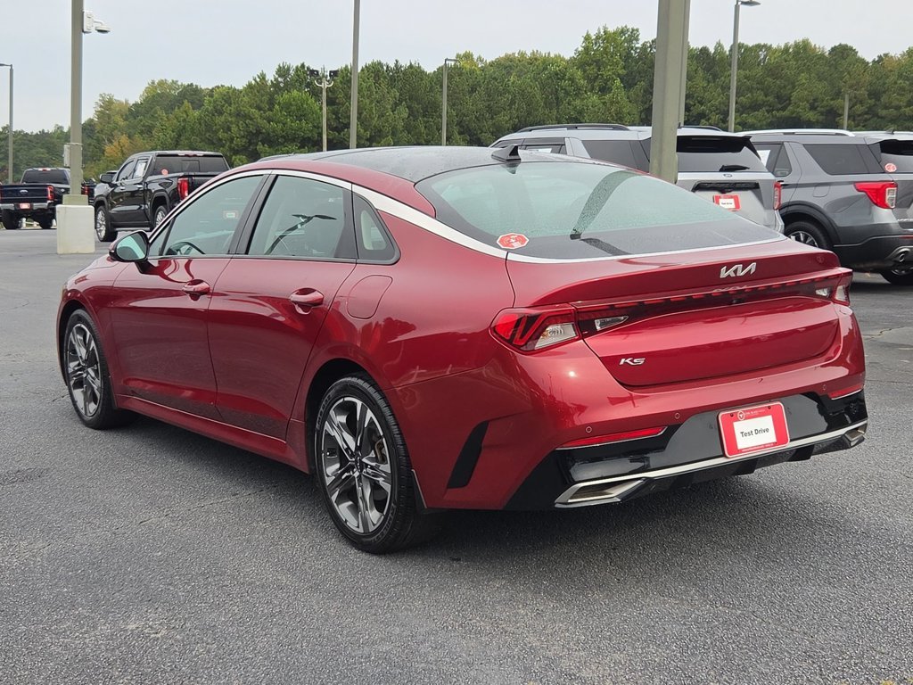 Used 2022 Passion Red Kia EX image 7