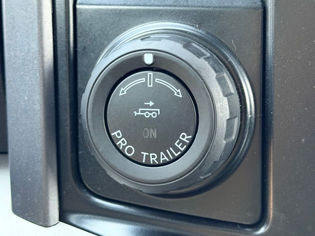 Used 2023 Black Ford XLT image 35