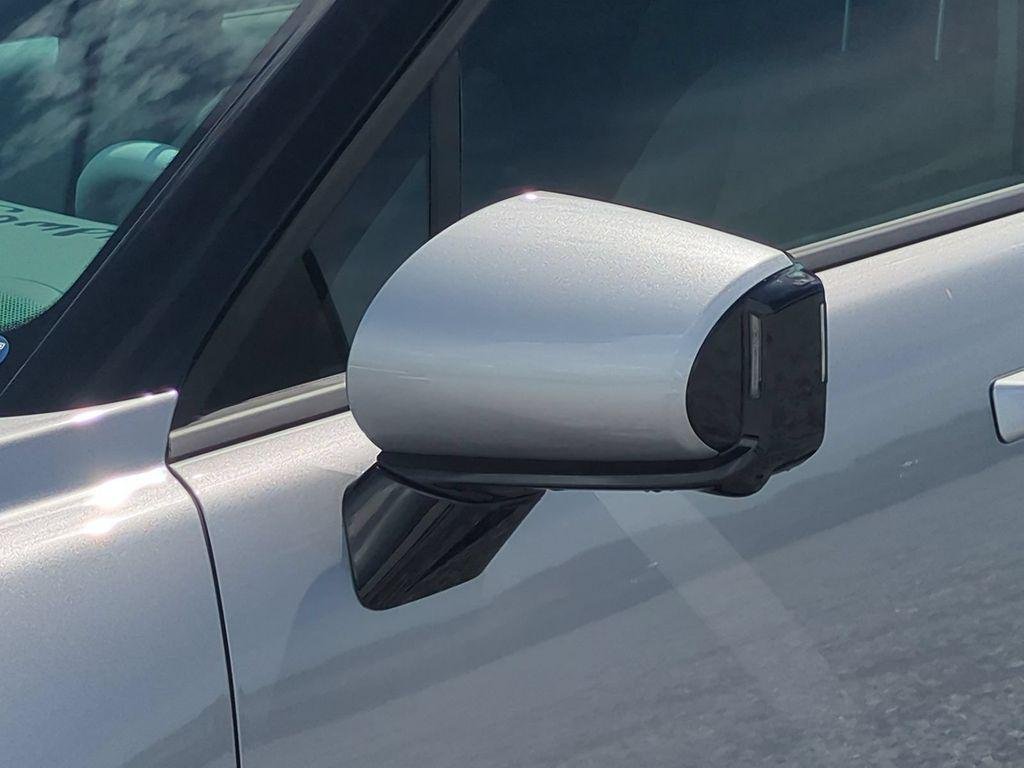New 2027 Silver Hyundai Blue SEL Premium 7P image 12