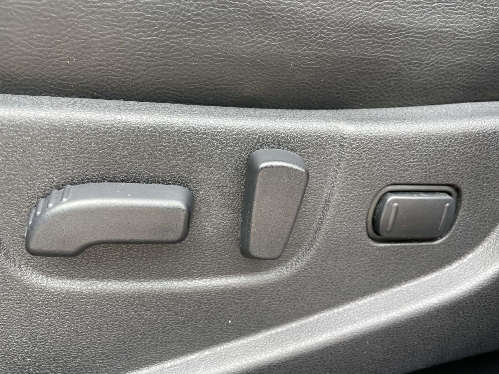 Used 2012 Black Amethyst Nissan SL image 15