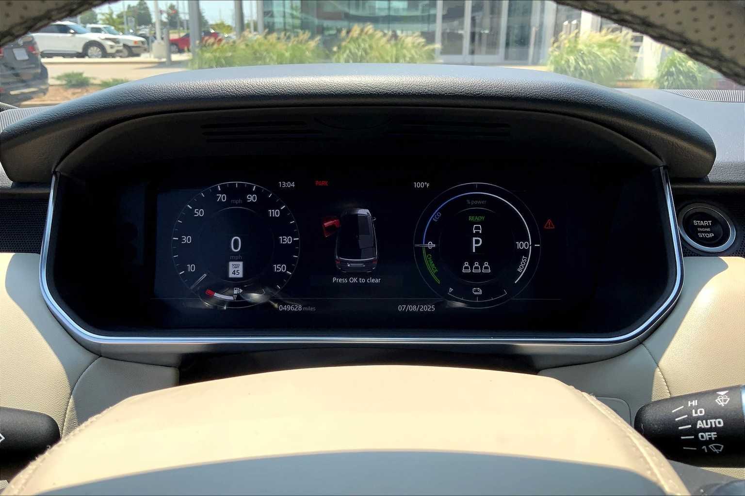 Used 2021 Fuji White Land Rover HSE Silver Edition image 47