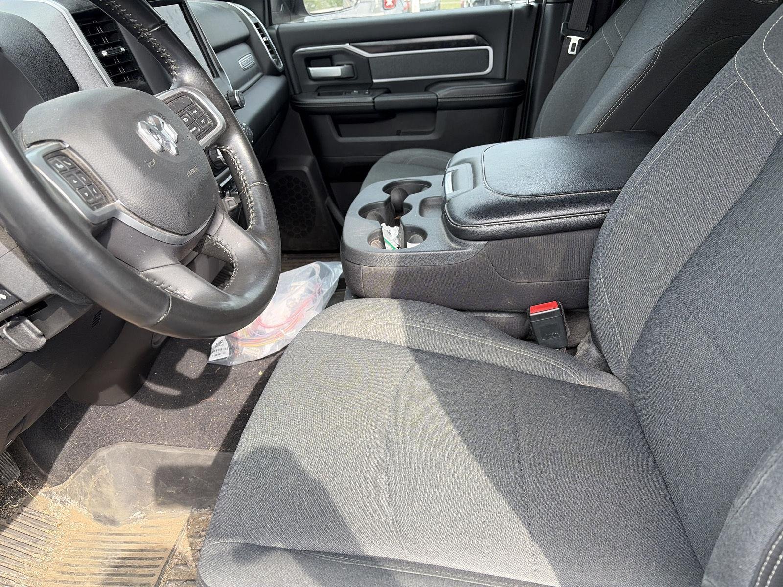 Used 2022 Diamond Black Crystal Pearlcoat Ram Big Horn image 8