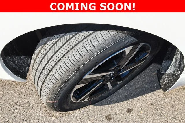 Used 2025 White Nissan SV image 10