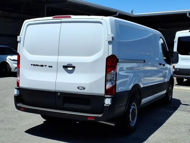 New 2026 Oxford White Ford Base image 4
