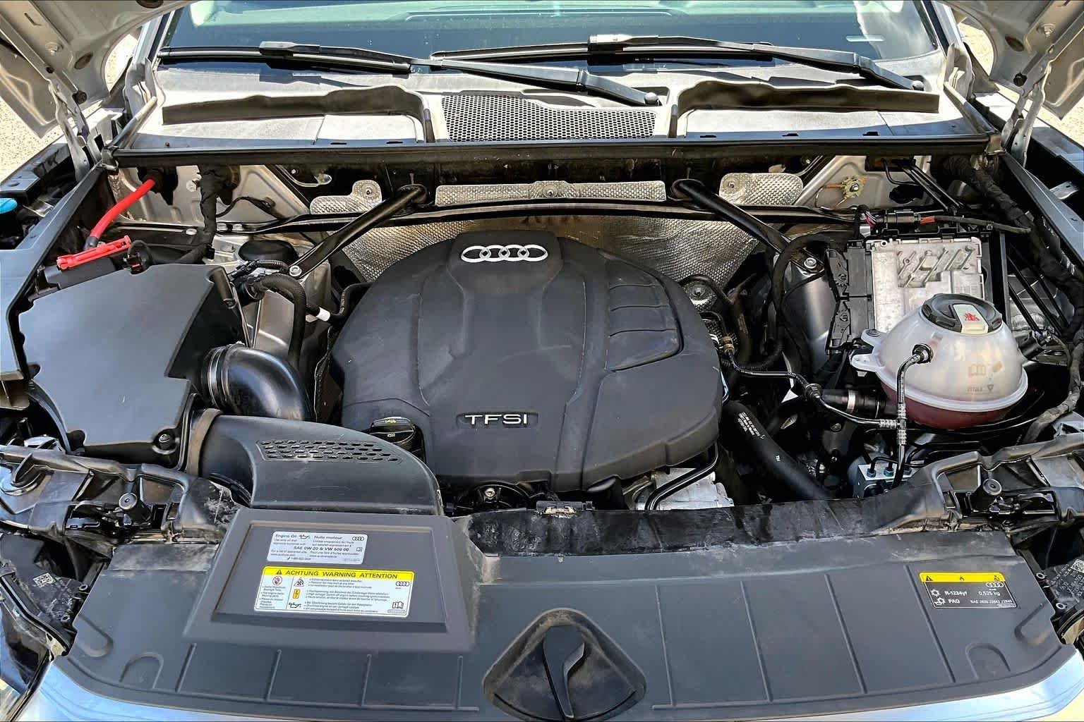 Used 2019 Florett Silver Metallic Audi Premium Plus image 32