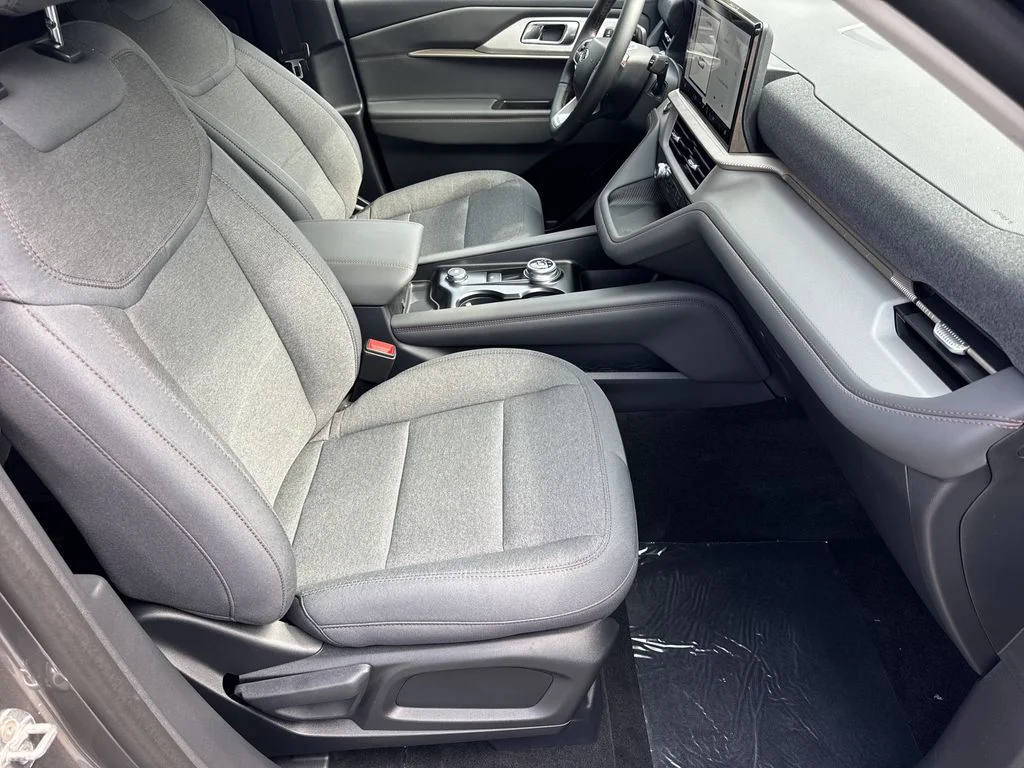 New 2026 Gray Ford Active image 13