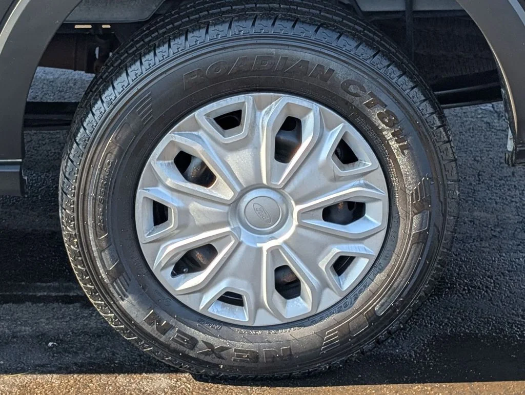 Used 2022 White Ford XLT image 17