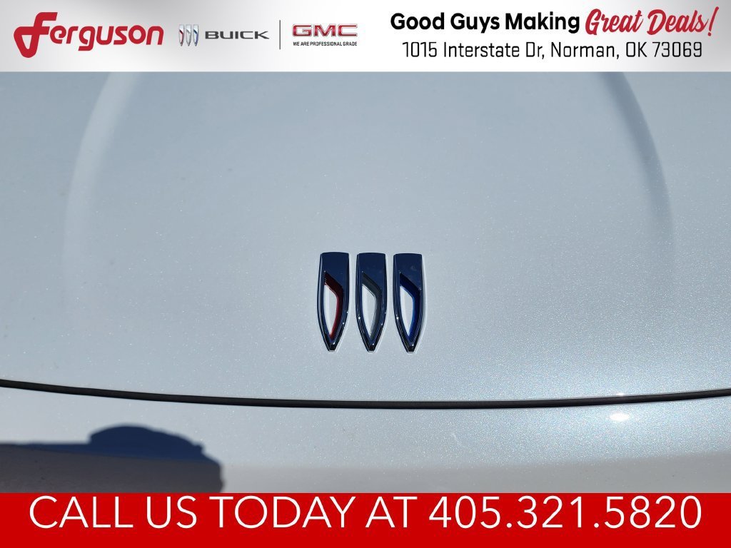 2027 Buick Enclave Preferred - Photo 10