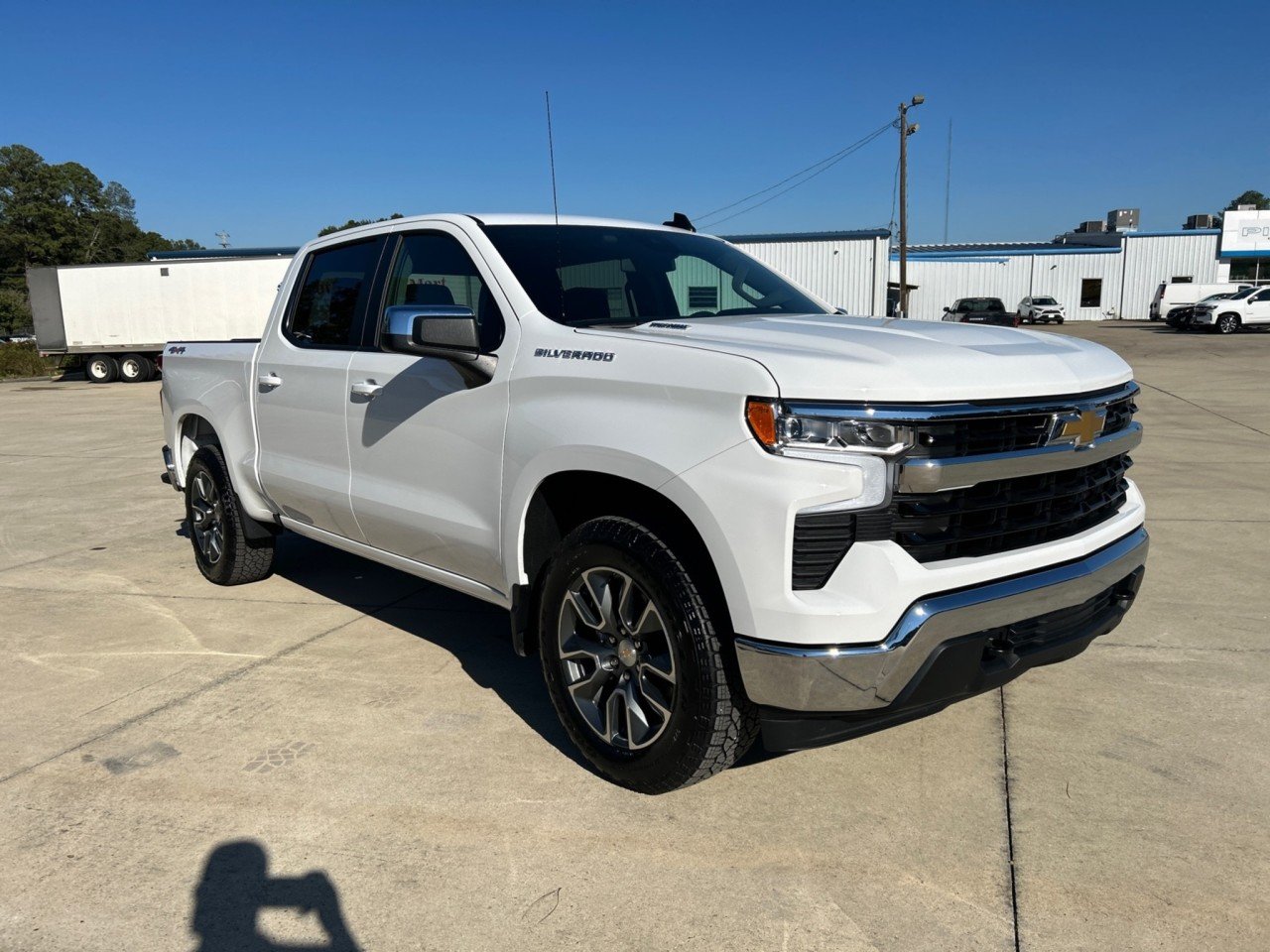 Used 2026 Summit White Chevrolet LT image 2