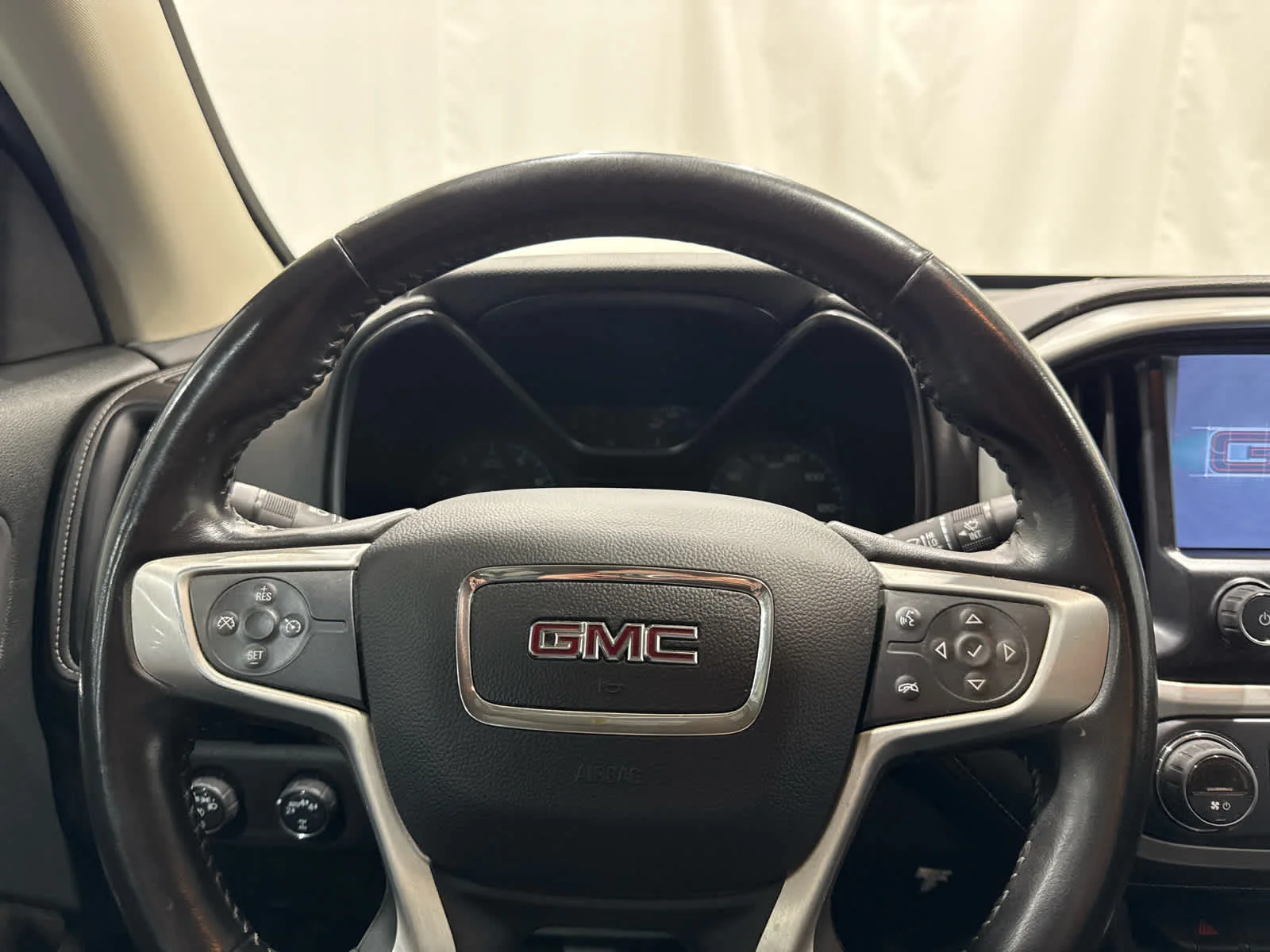 Certified Used 2022 Desert Sand Metallic GMC Elevation image 16