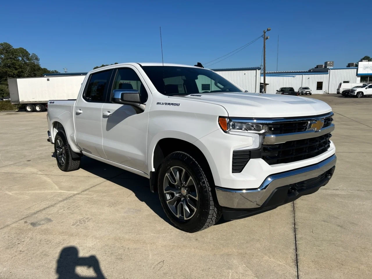 Used 2026 Summit White Chevrolet LT image 2