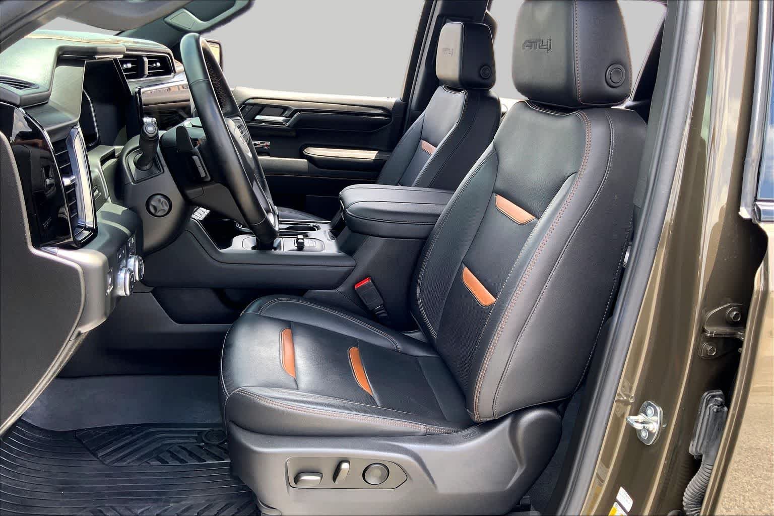 Used 2023 Deep Bronze Metallic GMC AT4 image 8