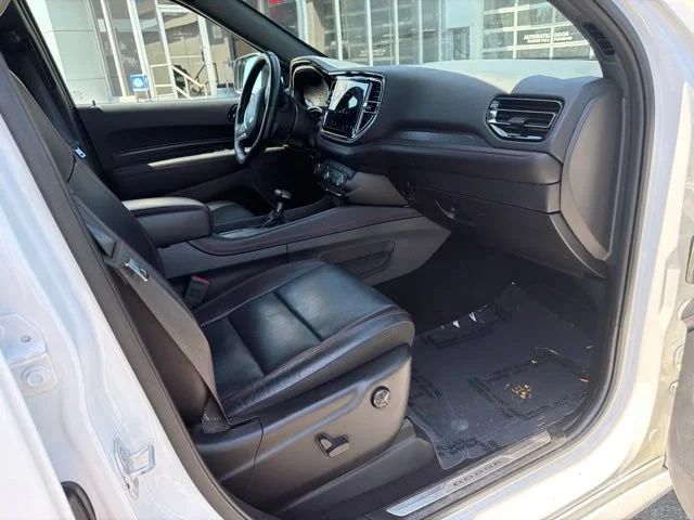 Used 2025 White Knuckle Clearcoat Dodge R/T Plus image 9