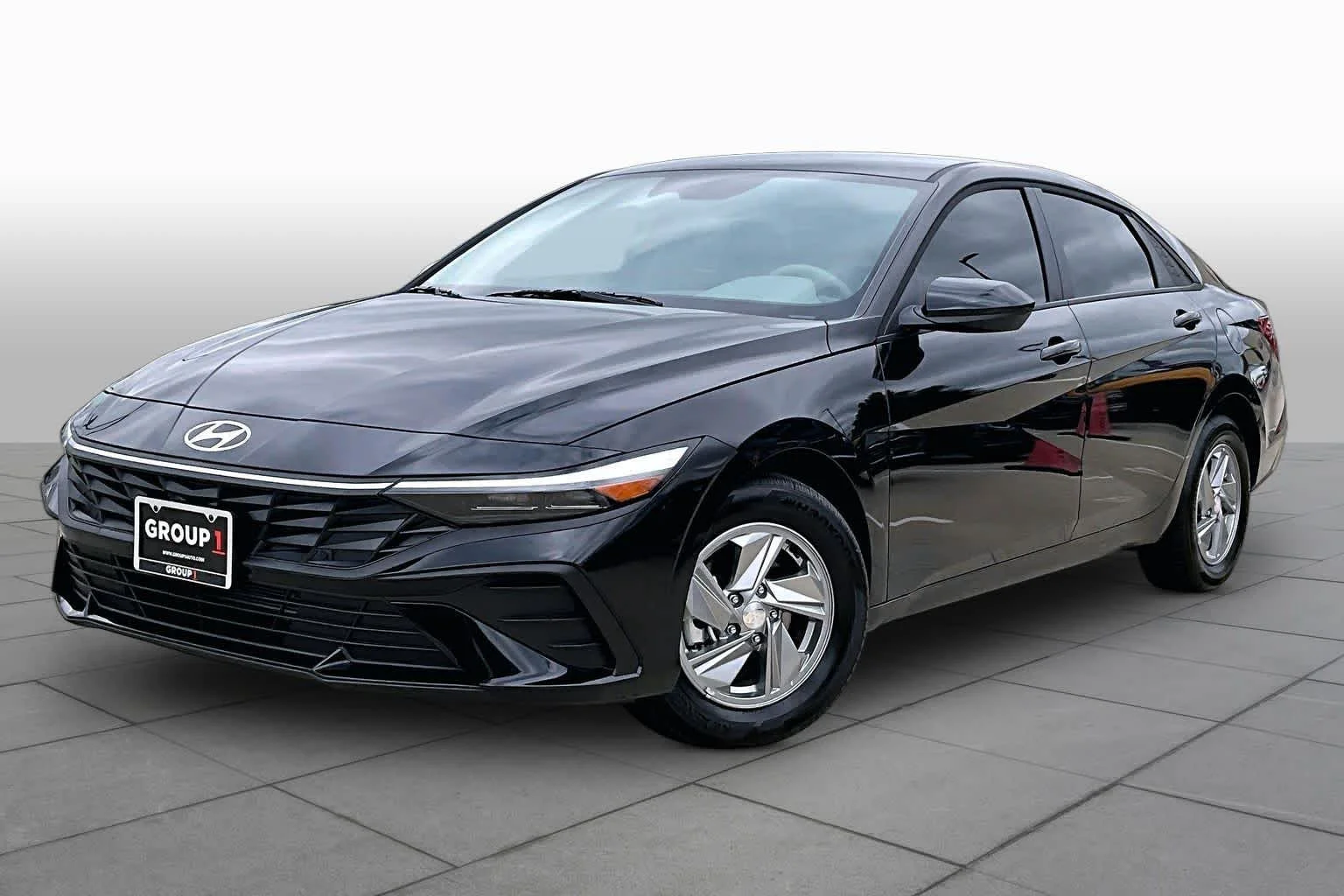 View vehicle photo 2