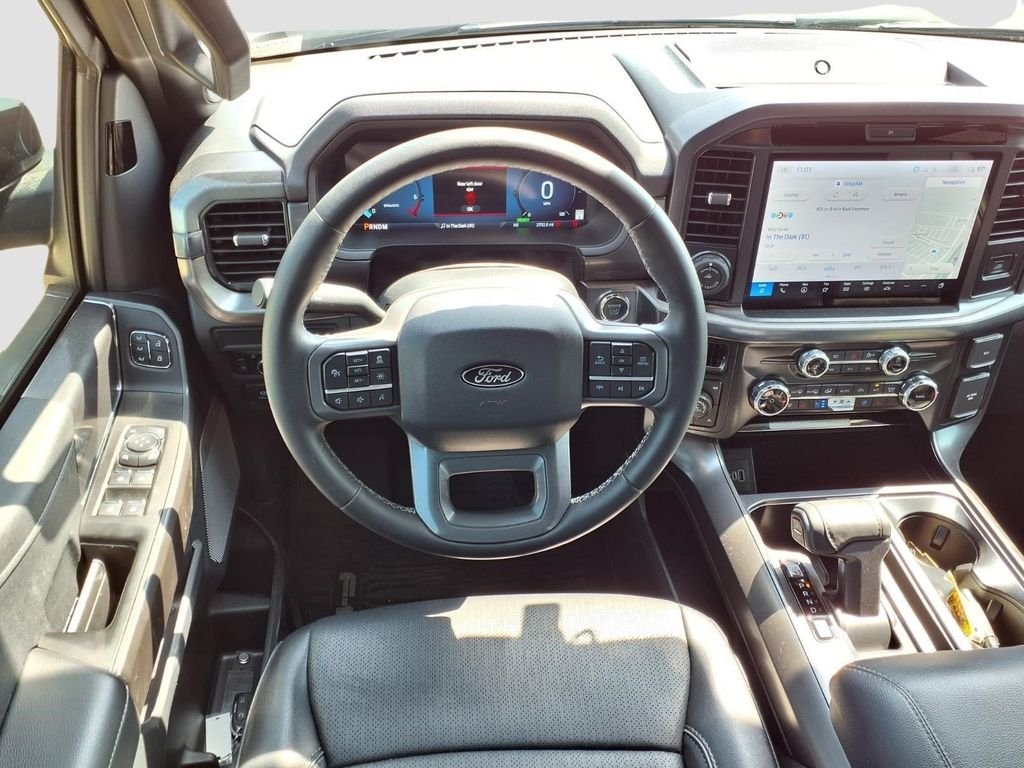 Used 2025 Black Metallic Ford Lariat image 9