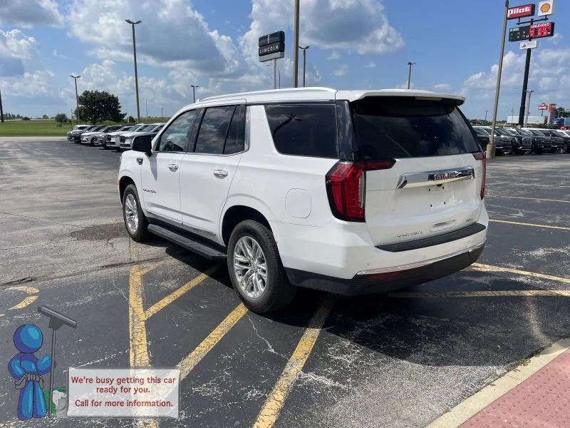 Used 2024 White GMC SLT image 3