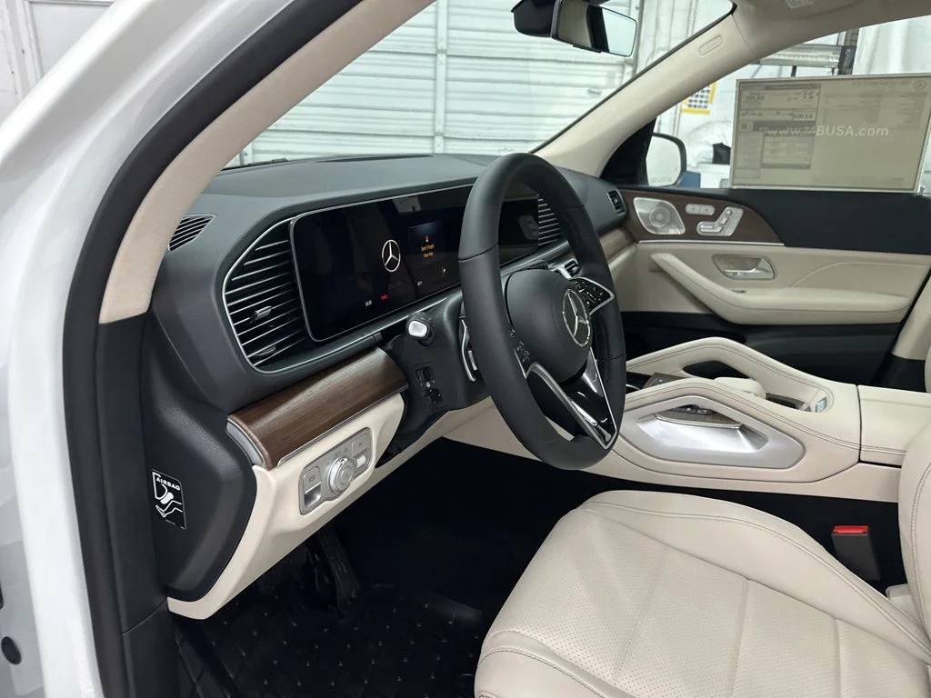 Used 2026 White Mercedes-Benz GLE 450 image 9