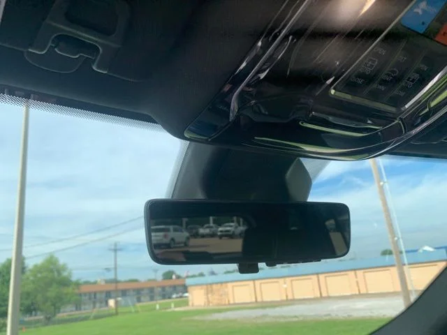 Used 2023 Brown Jeep  image 17