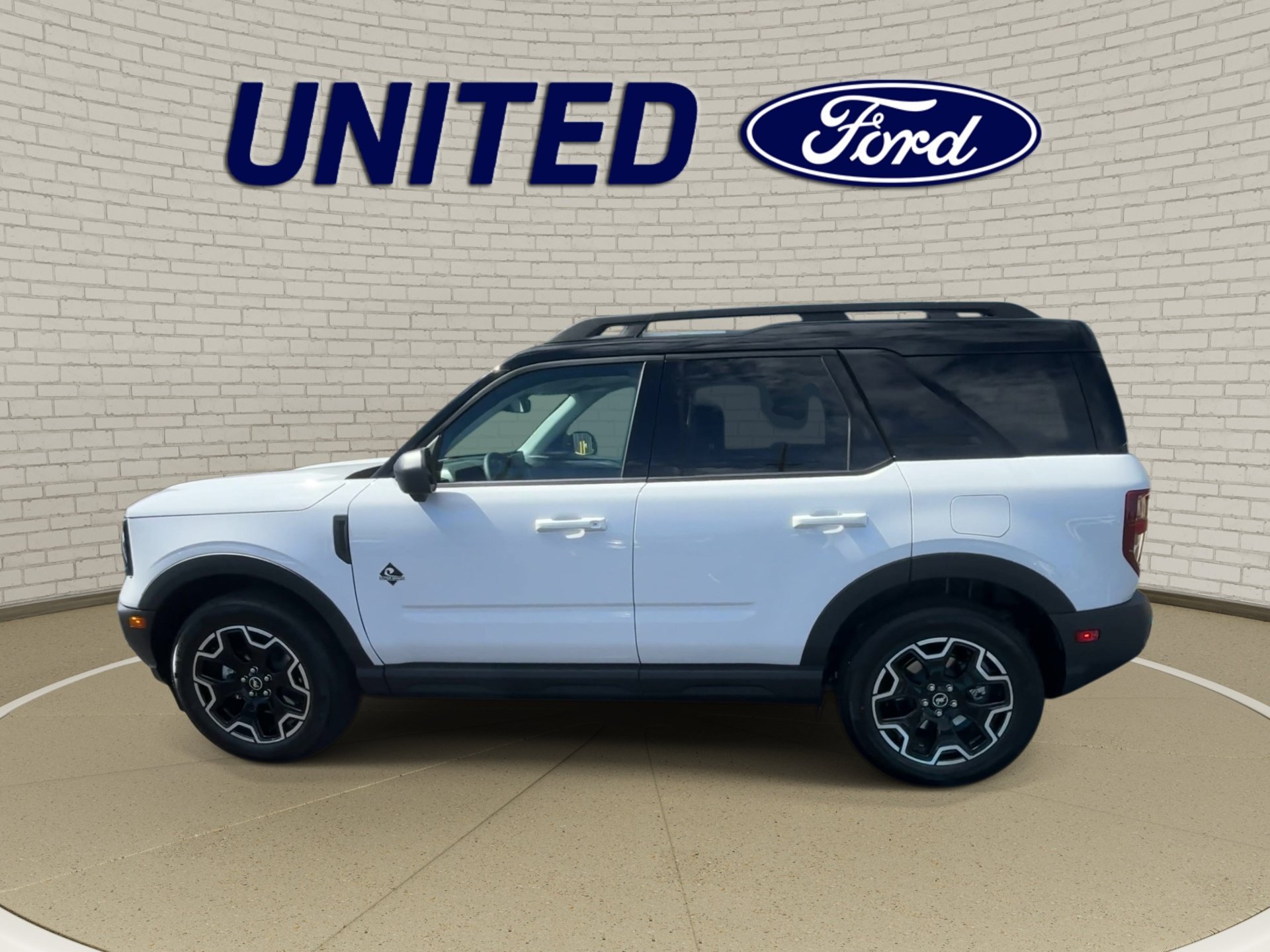 New 2026 Oxford White Ford Outer Banks® image 5