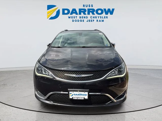 Used 2020 Black Chrysler Limited image 8