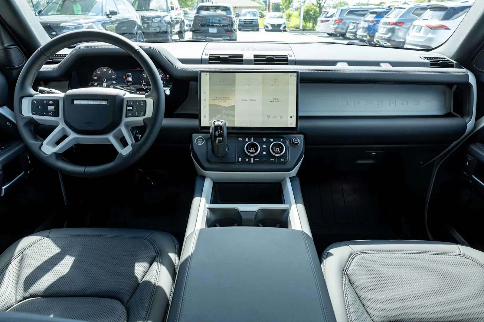 New 2026 Fuji White Land Rover S image 4
